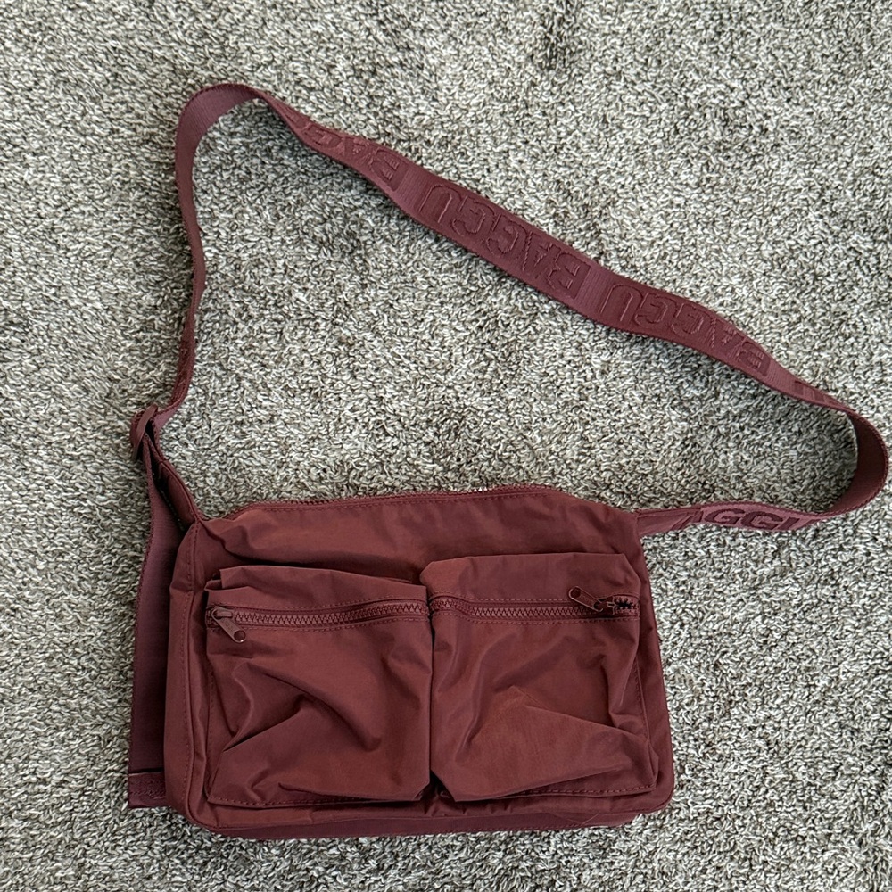 BAGGU crossbody bag